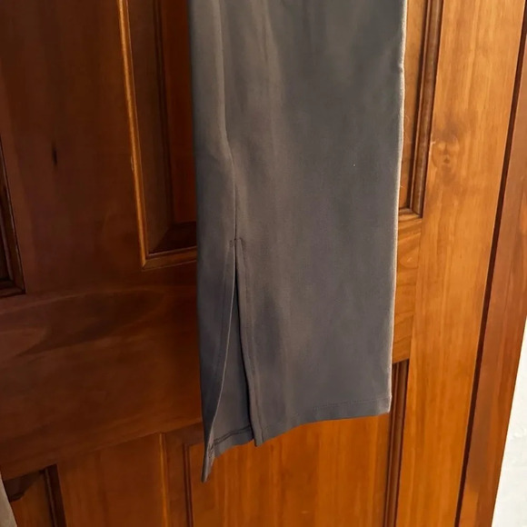 A New Day high rise elastic band slit hem bottom khaki. Size Large - Picture 4 of 4